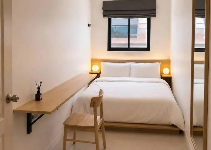9 Mins To Bts Queen Private Share Bath Hostel *